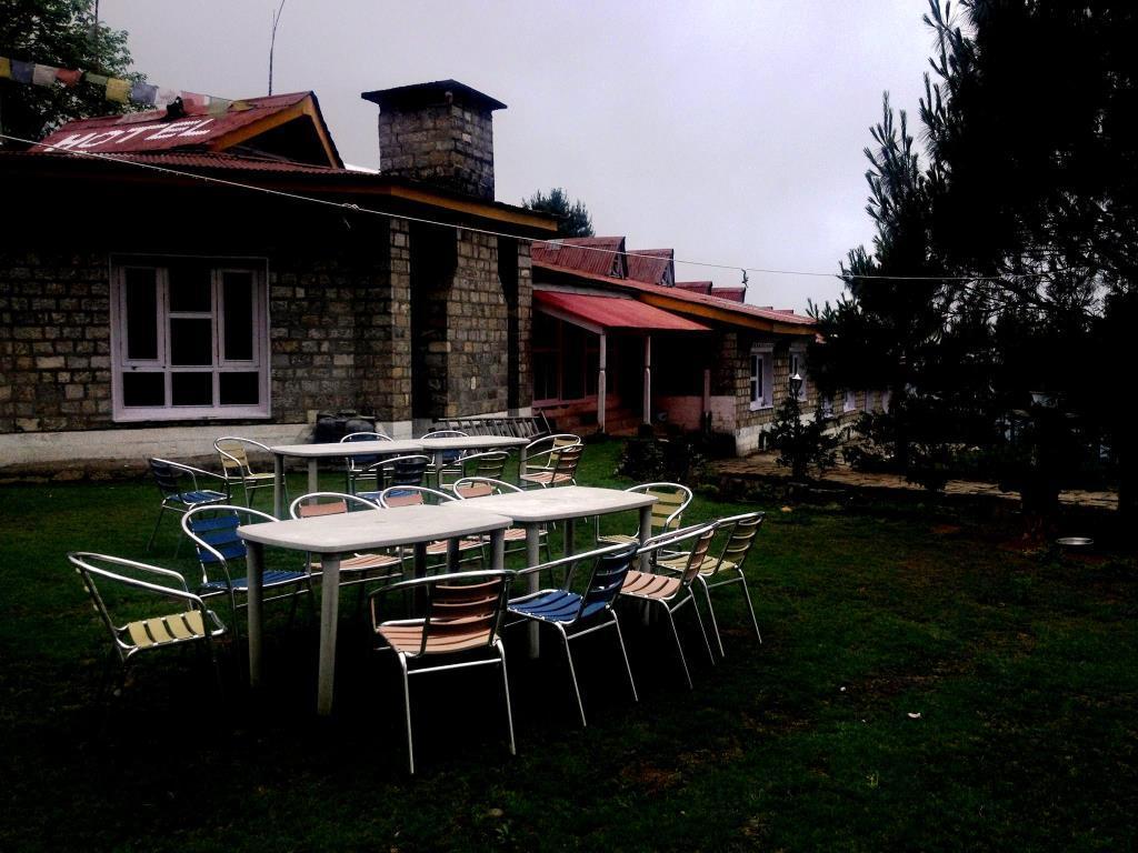 Lukla Airport Resort Lukla Exteriör bild
